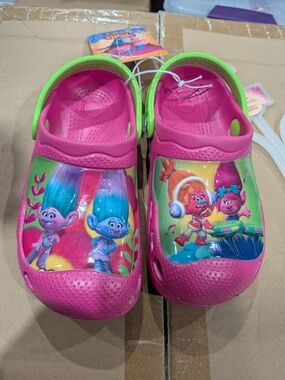 Girls' Pink Trolls Clog Shoes with Green Strap, Brand new